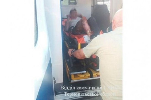 Підлітку, якого вдарило 27 тисяч вольт, відріжуть 25 відсотків шкіри