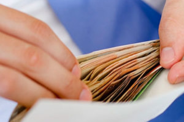 «Соціальна працівниця» обібрала тернопільського пенсіонера