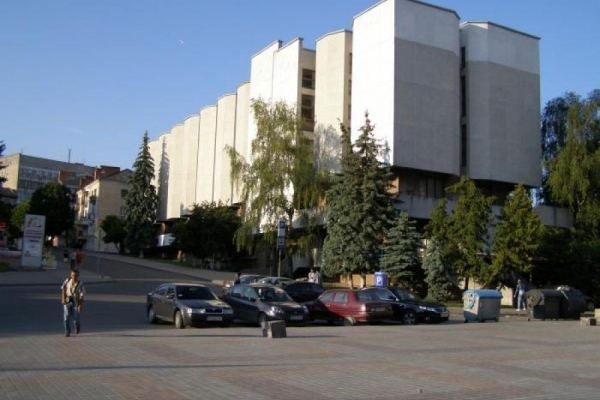 Совкову будівлю в Тернополі перетворять на сучасний європейський музей