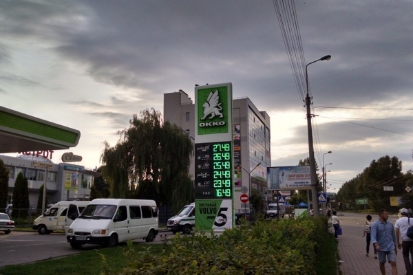 На Тернопільських заправках ціни на автогаз злетіли догори 