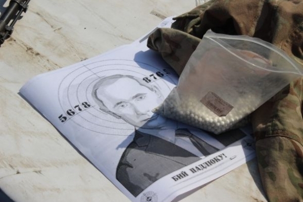 Тернополяни стріляли по Путіну (фото)