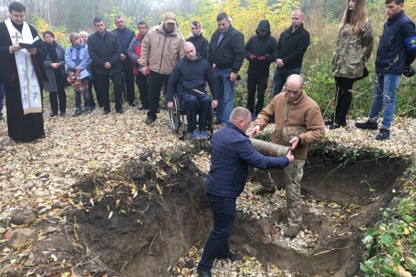 Ветерани АТО та духовенство заклали капсулу під будівництво унікального реабілітаційного центру