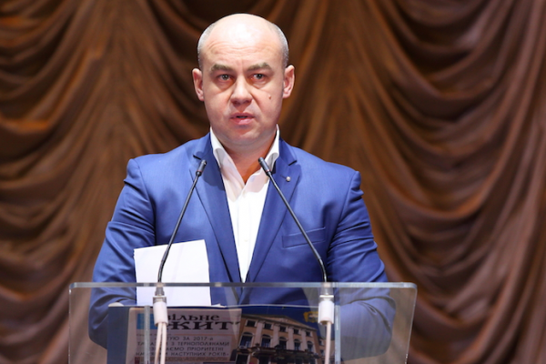 Звіт міського голови Сергія Надала зібрав рекордну кількість тернополян (фоторепортаж)