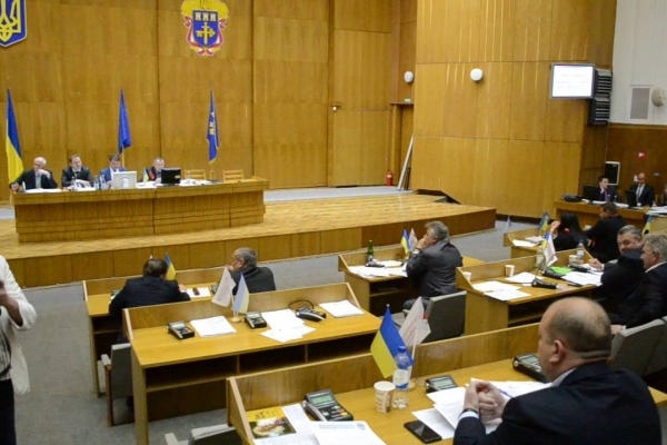 Чому обласна рада і обласні депутати забули про Тернопіль?