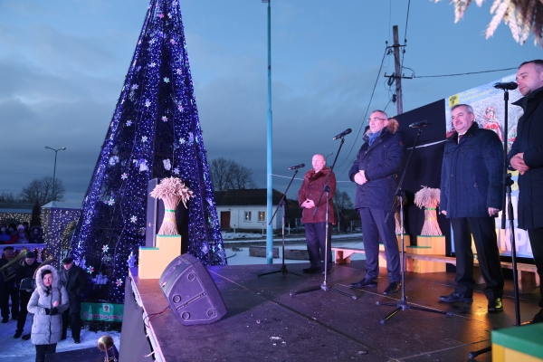 У селі коло Тернополя започаткували ще один фестиваль – фестиваль єднання (Фото)