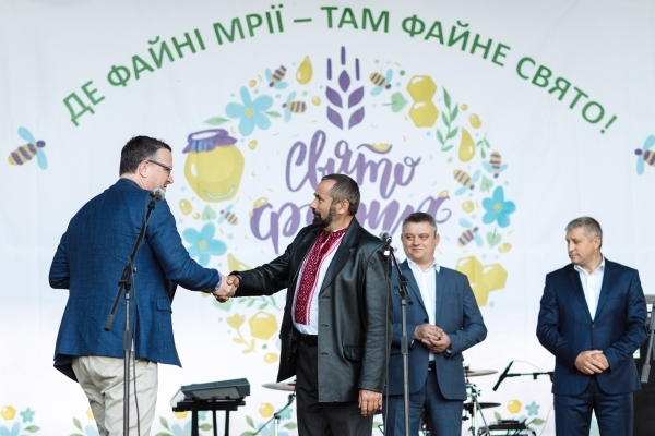 «Мрія» провела родинний медовий фестиваль «Свято файних мрій» (Фото)