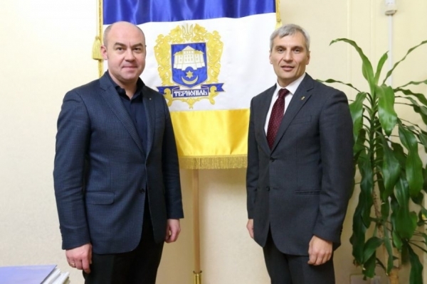 Сергій Надал: «Обирати націоналіста – це прагматичний вибір»