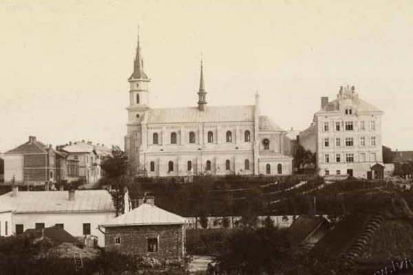 У Тернополі за півмільйона хочуть продати легендарний підвал з привидами