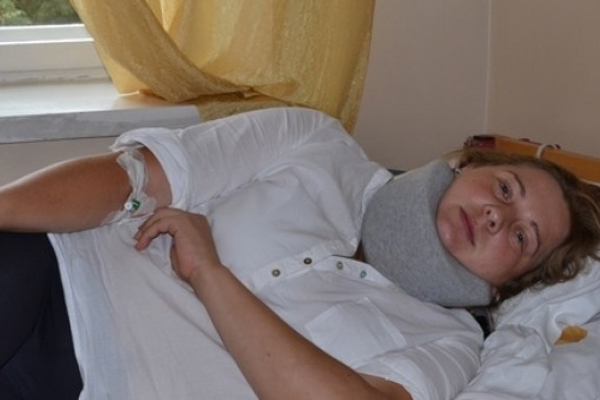 Жителька села Білої опинилась у лікарні через колишнього поліцейського