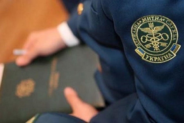 Тернопільські митники передали до суду 6 справ