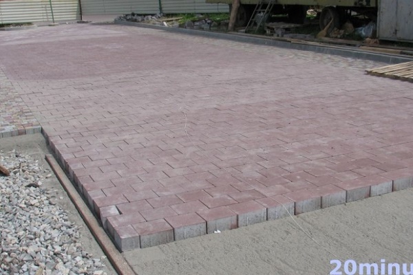 Спеціальна комісія дослідить якість бруківки в Тернополі