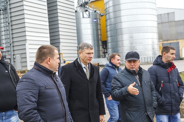 Діяльність одного з найбільших аграрних підприємств області перевіряла спеціальна комісія зі столиці