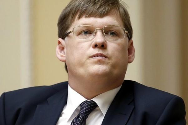 Розенко пояснив, як вплине підвищення мінімальної зарплати на субсидії
