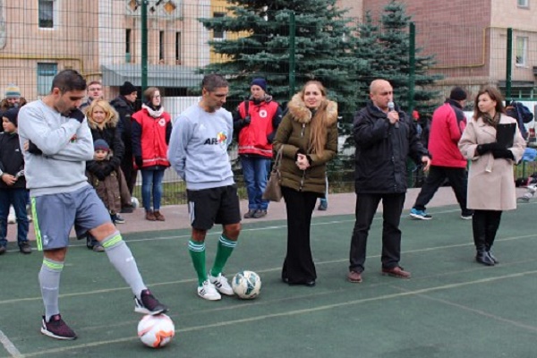 Зірки іспанського футболу провели майстер-класи для тернопільських школярів