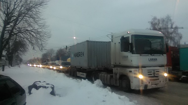 Вантажівкам в'їзд в Тернопіль - заборонений