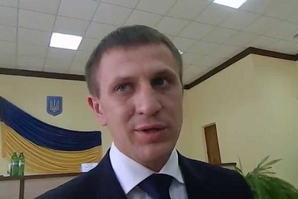 Учасники АТО обурені махінаціями місцевого «великого комбінатора» Віктора Мартинюка