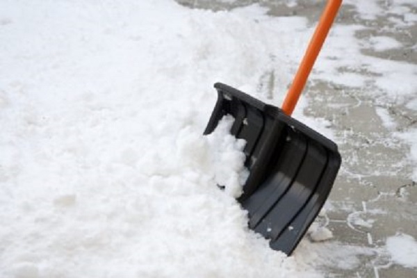 На Тернопільщині дорожчають... лопати