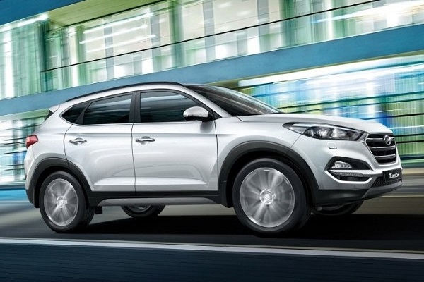 Мерія Чорткова купила позашляховик за 725 тисяч в оточення Порошенка