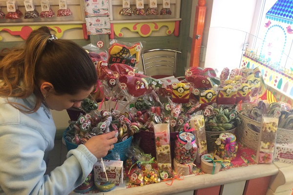 Вся правда, як в Тернополі роблять карамель (Відео)