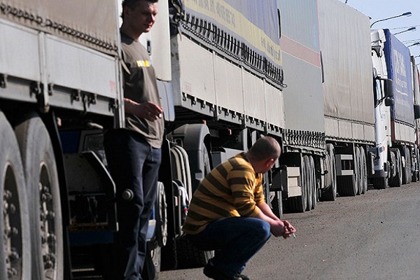 Далекобійник повечеряв в зборівському кафе на 90 тисяч гривень