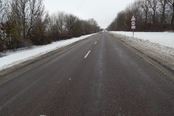 На Тернопільщині зноситимуть незаконні будови при дорогах