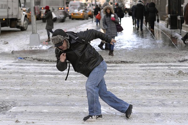 Як діяти тернополянам, щоб отримати компенсацію за шкоду від ожеледі?