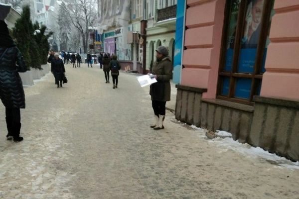 Хто наживається на Нерукотворному образі  Ісуса Христа?