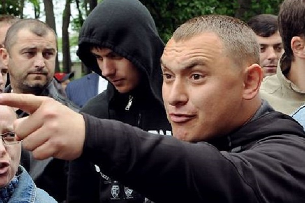 Екс-секретар земельної комісії переїжджає до нового помешкання?