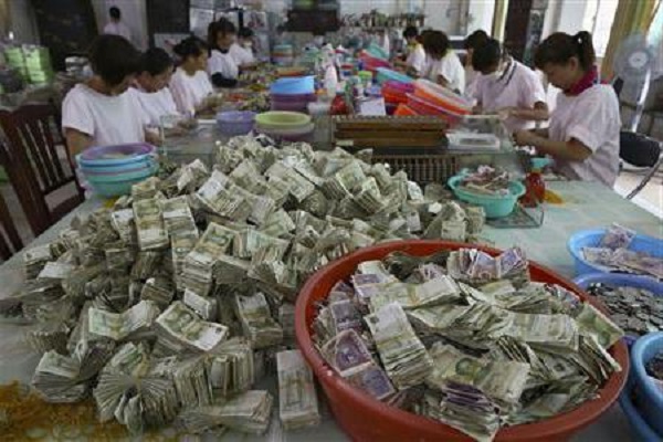 Тернопільська «Укрпошта» відмила 600 тисяч гривень