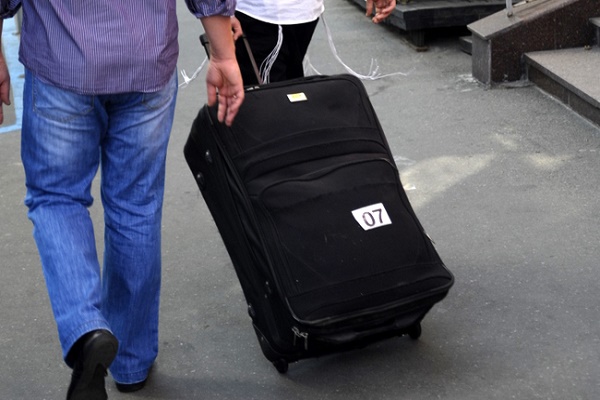 У Тернополі на ринку поліція затримала двох іноземців