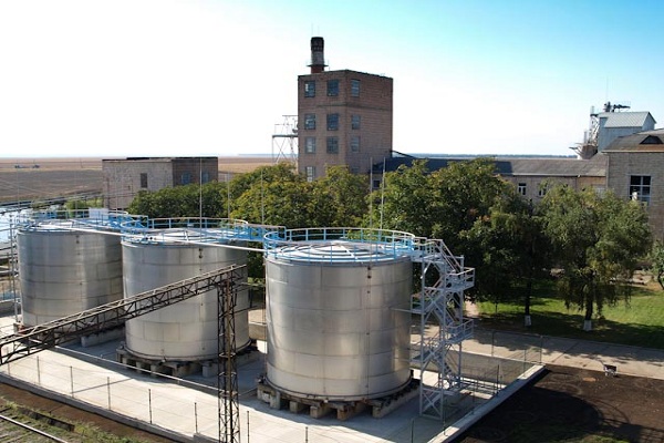 Відверта розмова: хто і для чого одним за одним знищує спиртові заводи на Тернопіллі?