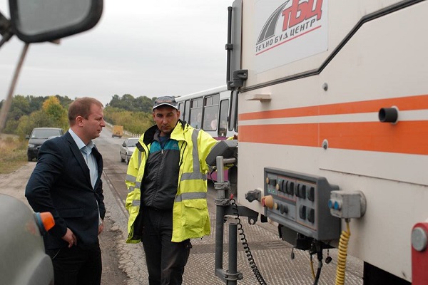 Голова Тернопільської ОДА закликає громадськість спільно контролювати якість ремонту доріг