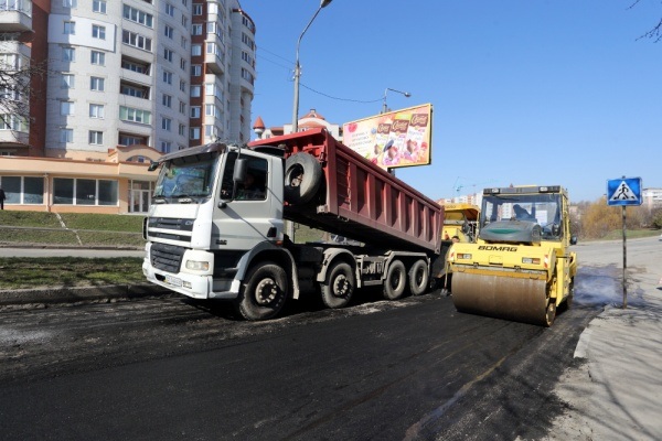 Погода заважає ремонтувати дороги у Тернополі
