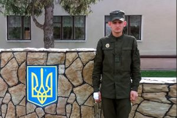 Тернопільський нацгвардієць кинувся з мосту, щоб врятувати незнайомку