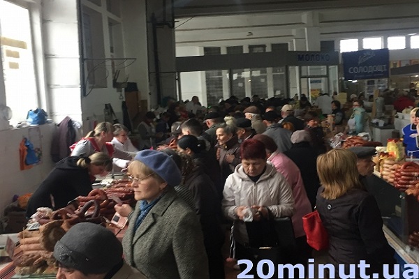 На тернопільських ринках - ажіотаж (фото)