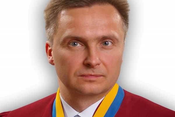 Тернопільський суддя задекларував авто люкс-класу