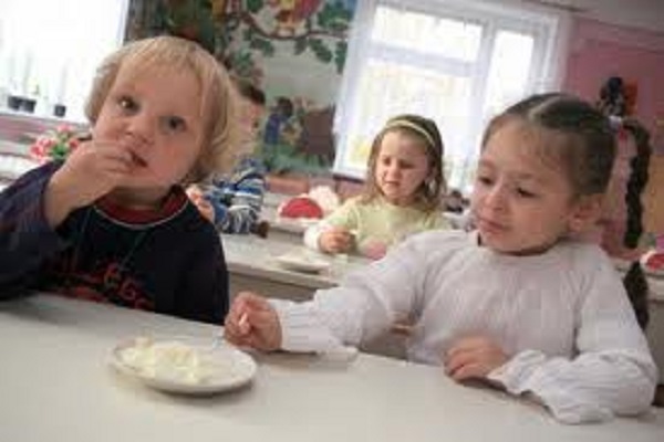 В дитсадку на Тернопільщині сталося масове харчове отруєння