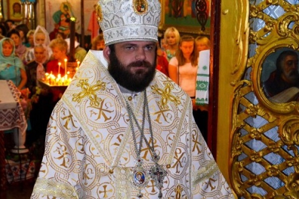 Хмельничани відмовилися від тернопільського єпископа-гуляки