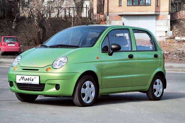 Як місцеві чиновники купують авто за безцінь?