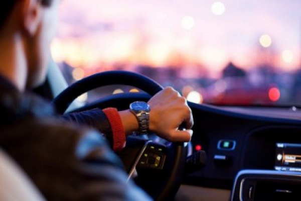 Депутати пропонують підвищити штрафи за водіння без прав