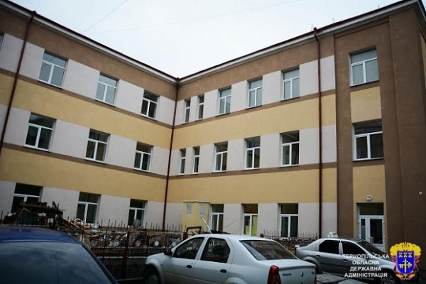 Прокуратура повідомила підозру посадовцям, які «нагріли» руки на перинатальному центрі