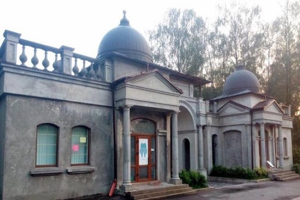 Як отець Анатолій Зінкевич перетворив церкву на бізнес?