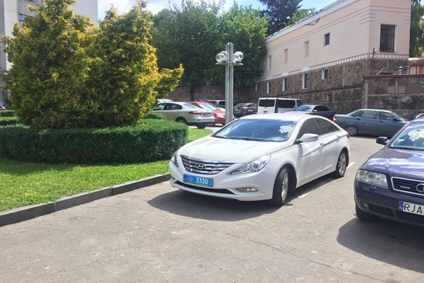 Головний патрульний області порушив закон