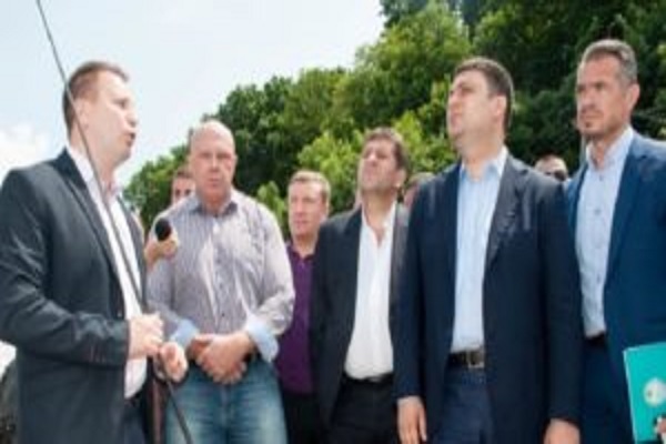 Слідом за Порошенком на Тернопільщину приїде Гройсман