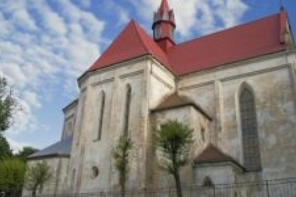 На Тернопільщині є унікальний костел, у якому переплелась готика та ренесанс
