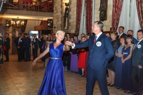 На благодійному балу в Байківцях зібрали 26 тисяч гривень