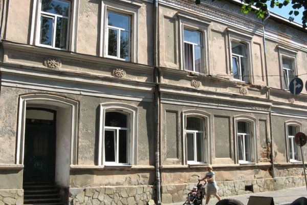 Тернополяни можуть прощатися із залізничною лікарнею