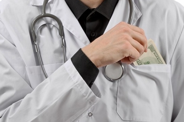 У Тернополі народження дитини коштує 3 тисячі гривень