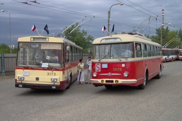 Тернополянка обурена, що в тернопільському тролейбусі курив водій та кондуктор