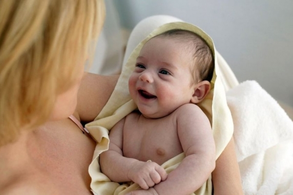 Тернопільські молоді мами отримують допомогу від держави одразу після пологів